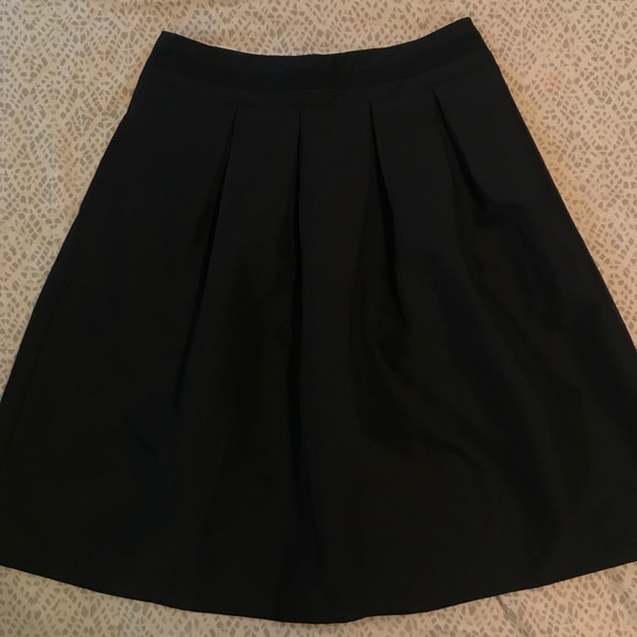 White House Black Market Dresses & Skirts - ✨SALE✨ High-waisted Flare Midi Skirt